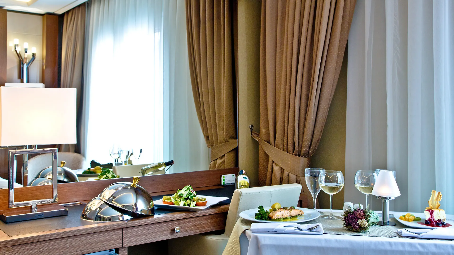 Holiday Inn Ankara-Kavaklidere By Ihg 4*, Ankara